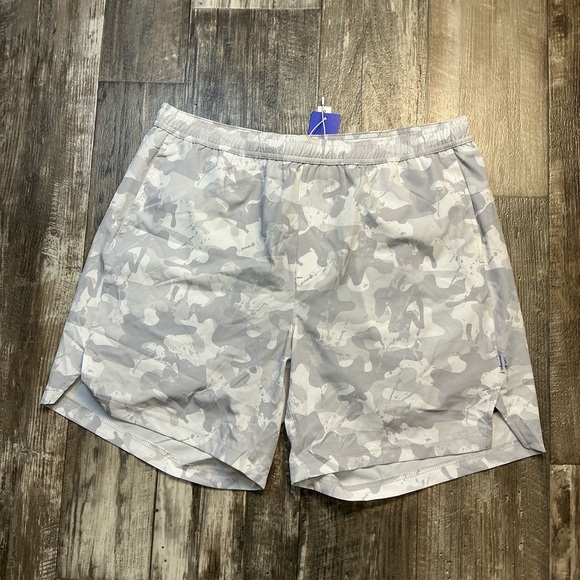 Maamgic Gray and White Swim Trunks Size XL - Picture 1 of 7